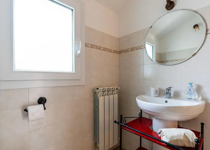 Garden By Interhome Lägenhet Civezza