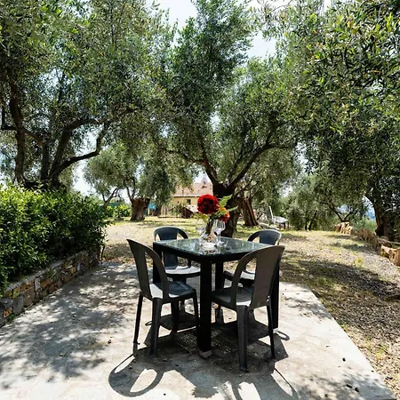 شقة Garden By Interhome *